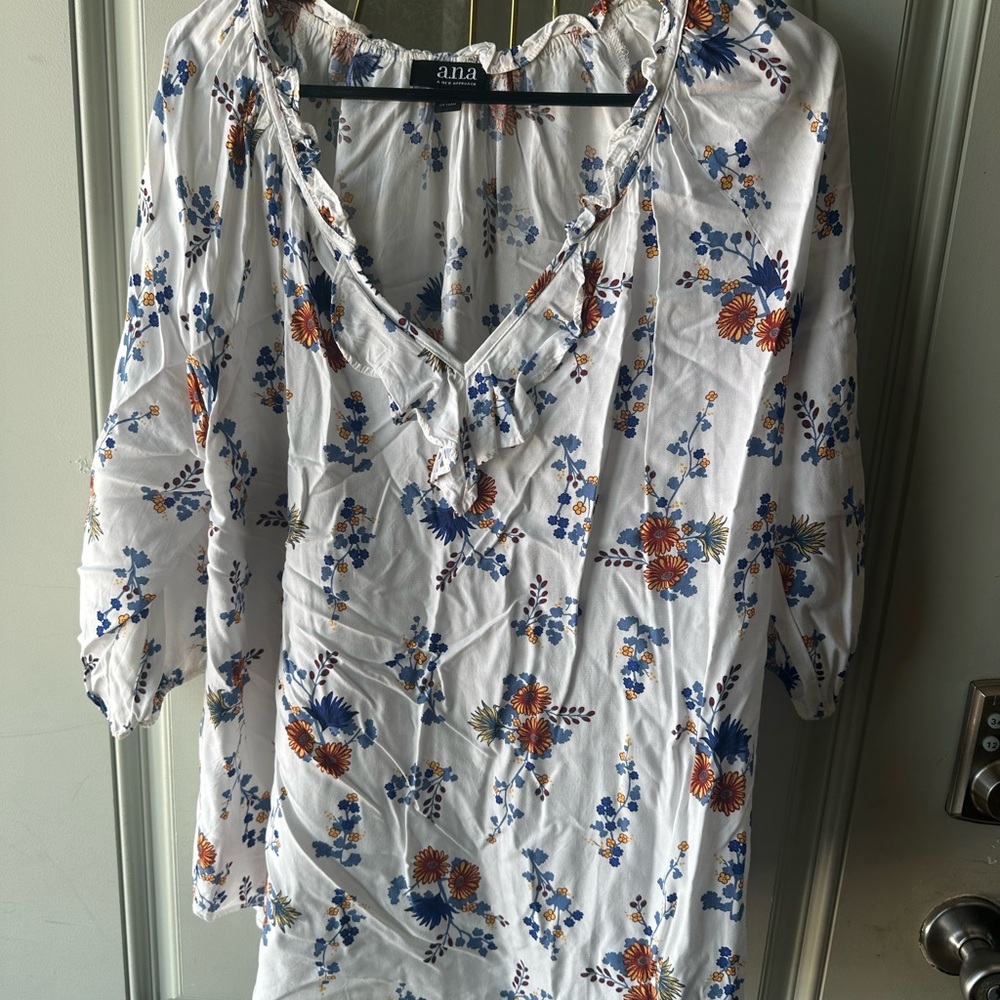 a.n.a White Cream Ruched Blouse 3/4 Sleeve